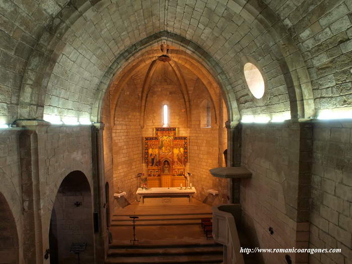 NAVE Y CABECERA DESDE EL CORO